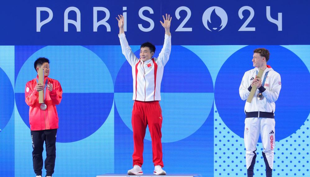 TAA再遭伤情打击2025报销：后防问题困扰阿隆索，解决不好就下课