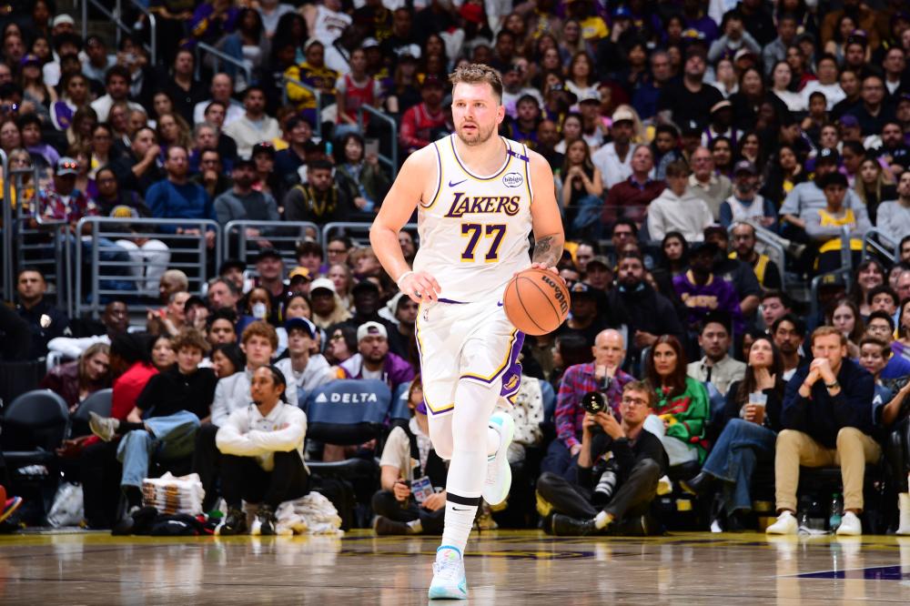 狙击蝴蝶啥时候能播到这儿，当时路透周柯宇陈妍希亲的太对味儿了